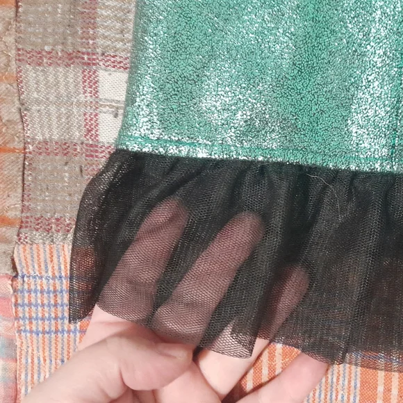 NWOT Disney's Descendants Zip-Up Vest - Picture 3 of 6